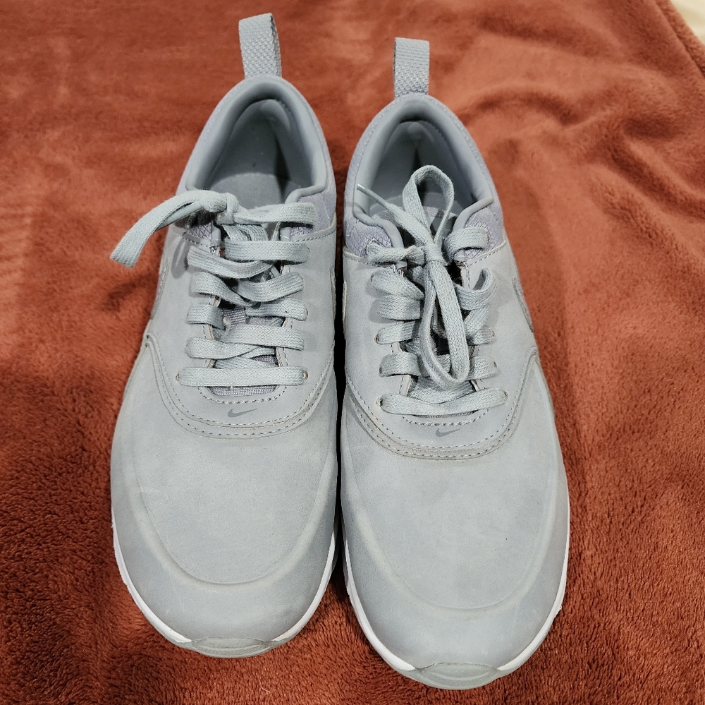 Nike Women's Premium Air Max Thea sz 6 cool grey gray